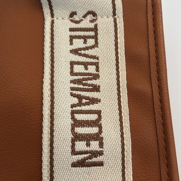 ⭐️Host Pick ⭐️ Steve Madden Bwebber Convertible Bag True Cognac - Picture 5 of 14